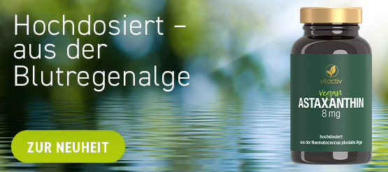 Ein stilles Gewässer im Freien. Rechts eine grüne Dose ASTAXANTHIN Kapseln der Marke Vitactiv. Text: Hochdosiert – aus der Blutregenalge. Jetzt das neue Astaxanthin Ergänzungsmittel entdecken!
