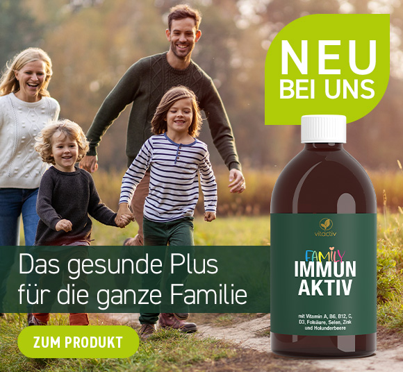 Neu bei uns im Feelgood Shop: FAMILY IMMUN AKTIV Mikronährstoffkonzentrat für Erwachsene und Kinder ab 3 Jahren. Das Bildmotiv zeigt eine glückliche Familie auf einem Feldweg. Rechts daneben ist eine Flasche FAMILY IMMUN AKTIV abgebildet.