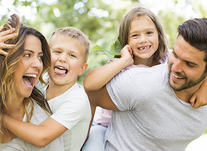 Vitactiv Natürlichkeit: Lachende Familie